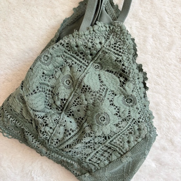 NWT Aerie Picnic Lace Triangle Bralette‎ - Picture 6 of 8